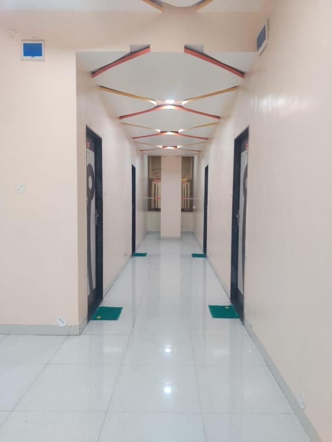 Hotel Hariram Tower Wardha ภายนอก รูปภาพ
