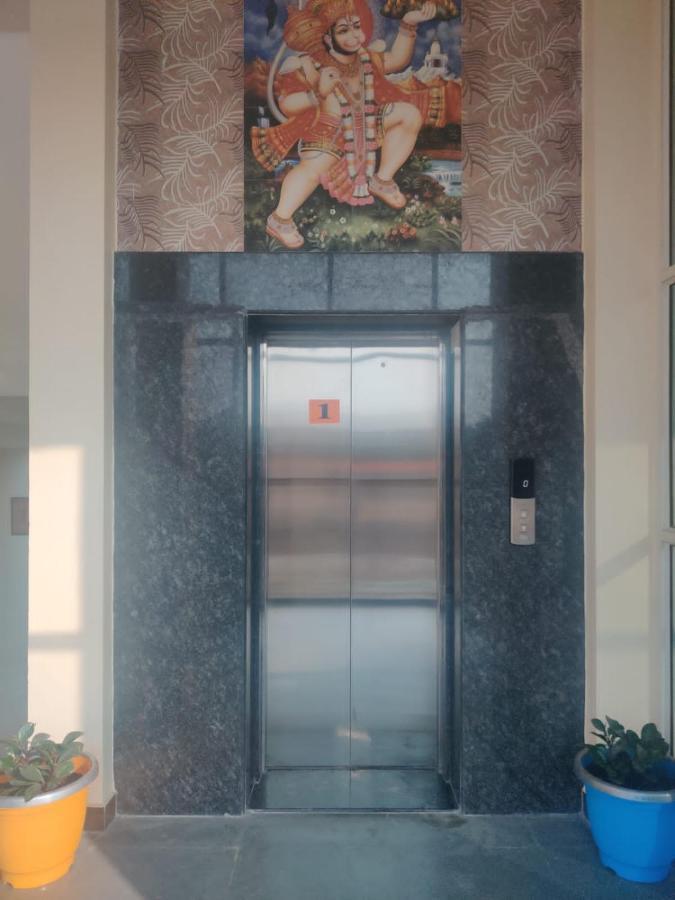 Hotel Hariram Tower Wardha ภายนอก รูปภาพ