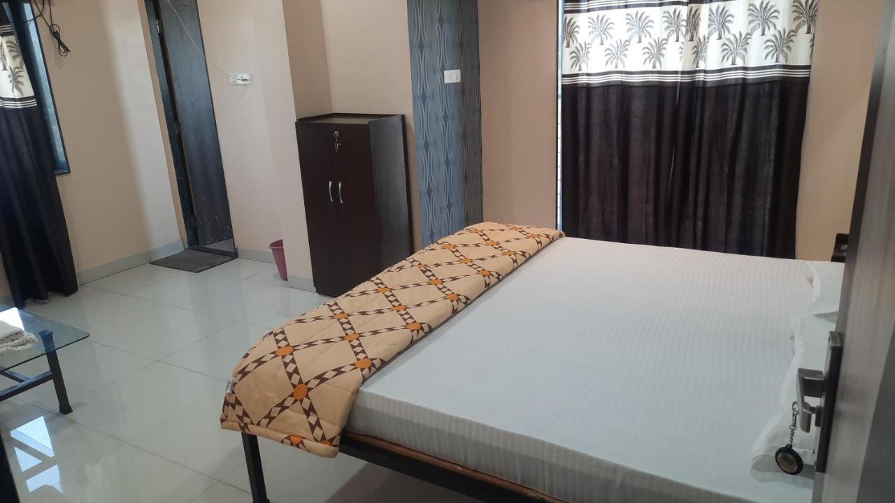 Hotel Hariram Tower Wardha ภายนอก รูปภาพ
