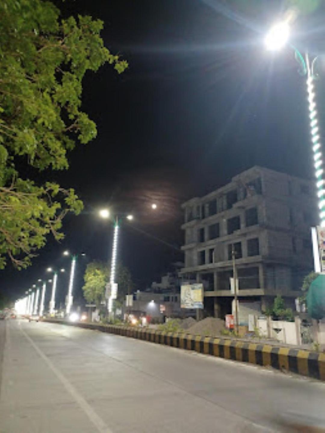 Hotel Hariram Tower Wardha ภายนอก รูปภาพ